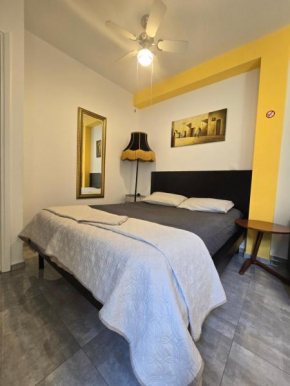 Great 35 sq m Studio on 1st floor in bohemian Psyri in Athens' historic center-In Vivo Apartments